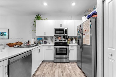 Townhouse in Homestead, Florida 3 bedrooms, 157.47 sq.m. № 2062525 - photo 8