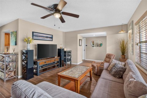 Casa en venta en Dunedin, Florida, 3 dormitorios, 136.19 m2 № 2197698 - foto 5