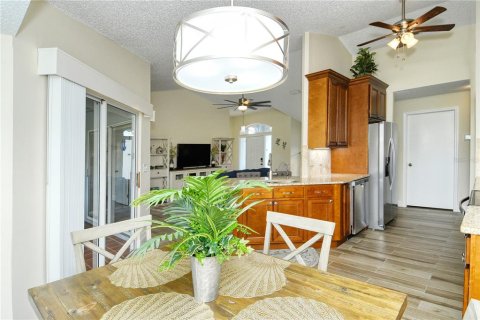 Villa ou maison à vendre à Sun City Center, Floride: 2 chambres, 124.77 m2 № 2406598 - photo 20