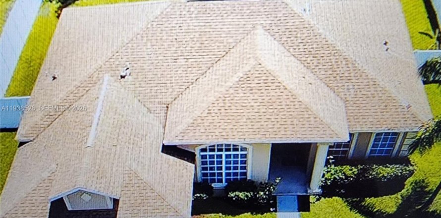 Villa ou maison à Saint Cloud, Floride 4 chambres № 1996931