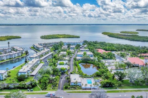 Condo in Longboat Key, Florida, 2 bedrooms  № 1883027 - photo 24