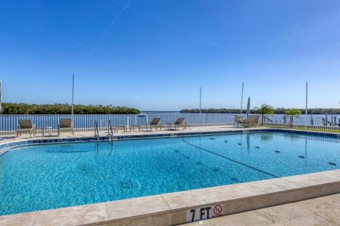 Condo in Longboat Key, Florida, 2 bedrooms  № 1883027 - photo 3