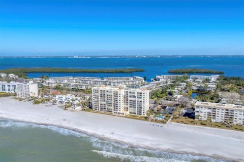 Condo in Longboat Key, Florida, 2 bedrooms  № 1883027 - photo 30
