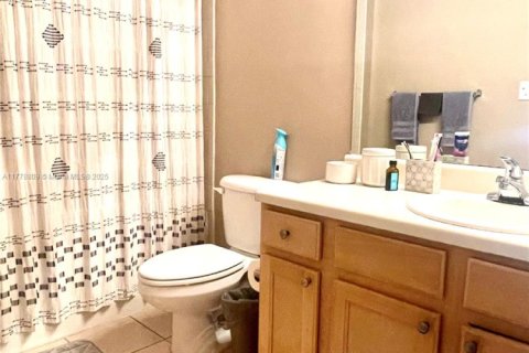 Condominio en venta en South Miami, Florida, 3 dormitorios, 108.14 m2 № 1714710 - foto 13