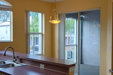 Condo in Tampa, Florida, 2 bedrooms  № 1785501 - photo 28