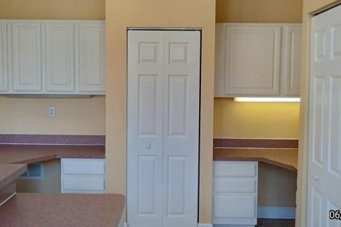 Condo in Tampa, Florida, 2 bedrooms  № 1785501 - photo 23