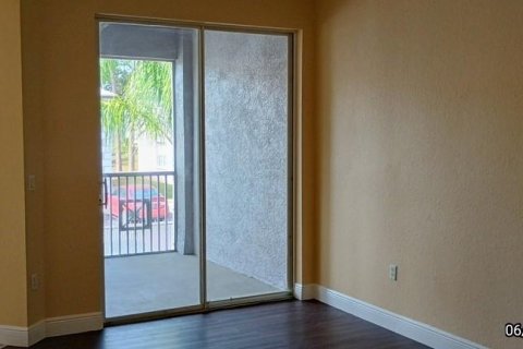 Condo in Tampa, Florida, 2 bedrooms  № 1785501 - photo 8
