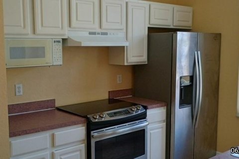 Condo in Tampa, Florida, 2 bedrooms  № 1785501 - photo 17