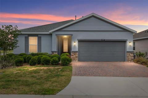 Casa en Ocala, Florida 3 dormitorios, 172.98 m2 № 2102317