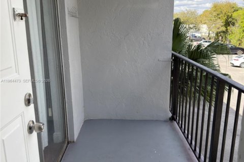 Снять в аренду кондоминиум в Хайалиа, Флорида 3 спальни, 101.26м2, № 2025931 - фото 19