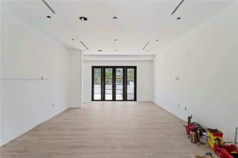 Villa ou maison à vendre à Pinecrest, Floride: 7 chambres, 959.31 m2 № 2088681 - photo 29
