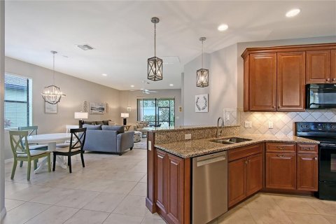 Casa en venta en North Port, Florida, 2 dormitorios, 146.97 m2 № 1679458 - foto 6