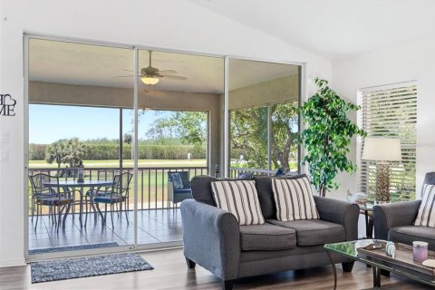 Condominio en venta en Port Charlotte, Florida, 2 dormitorios, 130.71 m2 № 2120106 - foto 18