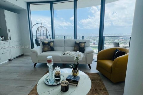 Condominio en venta en Miami, Florida, 2 dormitorios, 73.21 m2 № 1825734 - foto 14