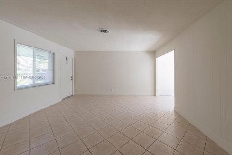 Appartement à louer à Lighthouse Point, Floride: 2 chambres, 101.08 m2 № 2404159 - photo 10