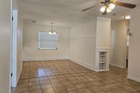 Villa ou maison à vendre à Orlando, Floride: 3 chambres, 91.79 m2 № 2405016 - photo 6