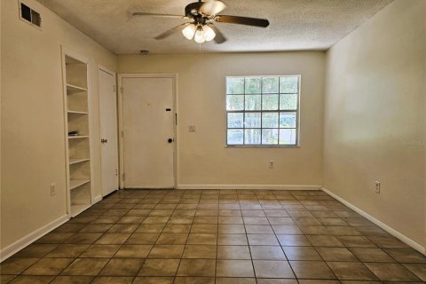 Villa ou maison à vendre à Orlando, Floride: 3 chambres, 91.79 m2 № 2405016 - photo 3