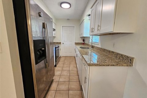 Villa ou maison à vendre à Orlando, Floride: 3 chambres, 91.79 m2 № 2405016 - photo 8
