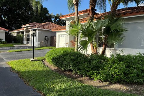 Купить виллу или дом в Дорал, Флорида 3 спальни, 113.25м2, № 1957226 - фото 5