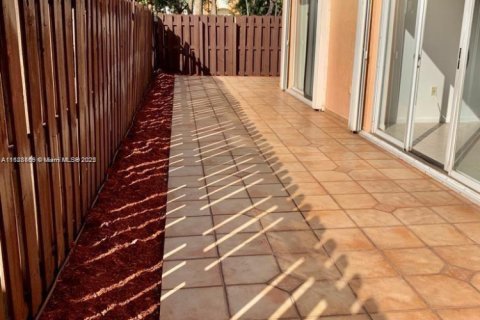 Купить виллу или дом в Дорал, Флорида 3 спальни, 113.25м2, № 1957226 - фото 16