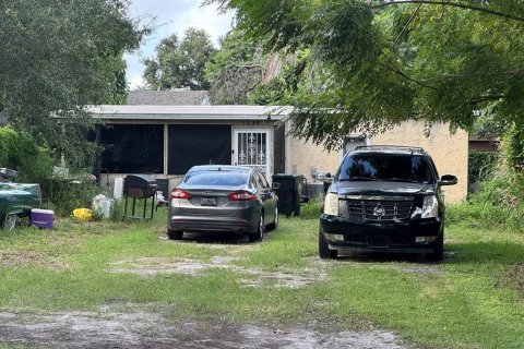 Immobilier commercial à vendre à Orlando, Floride: 7 chambres, 218.88 m2 № 2399563 - photo 2