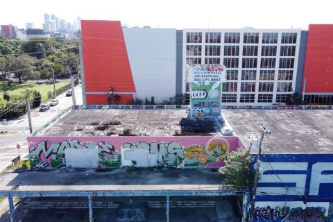 Propiedad comercial en venta en Miami, Florida № 1959356 - foto 26