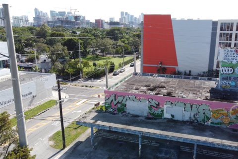 Propiedad comercial en venta en Miami, Florida № 1959356 - foto 25