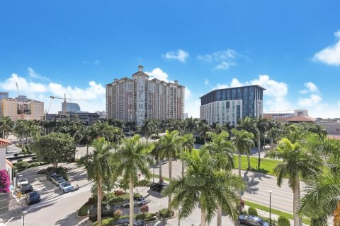 Copropriété à louer à West Palm Beach, Floride: 2 chambres, 96.62 m2 № 2154334 - photo 4