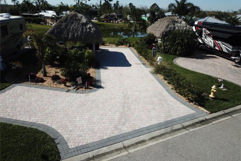 Terreno en Polk City, Florida № 2218155