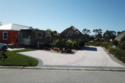 Land in Polk City, Florida № 2218155 - photo 4