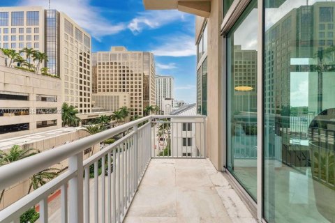 Copropriété à vendre à Miami, Floride: 2 chambres, 92.62 m2 № 2068098 - photo 3