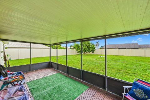Casa en venta en Port St. Lucie, Florida, 2 dormitorios, 89.19 m2 № 2411823 - foto 28