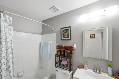 Casa en venta en Port St. Lucie, Florida, 2 dormitorios, 89.19 m2 № 2411823 - foto 23