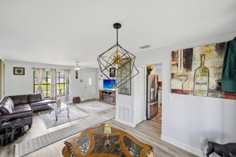 Casa en venta en Port St. Lucie, Florida, 2 dormitorios, 89.19 m2 № 2411823 - foto 14