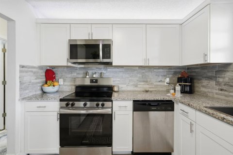 Casa en venta en Port St. Lucie, Florida, 2 dormitorios, 89.19 m2 № 2411823 - foto 12