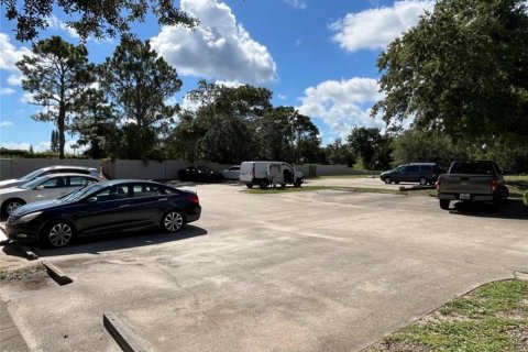 Immobilier commercial à vendre à Titusville, Floride: 24 chambres, 957.64 m2 № 1917982 - photo 3