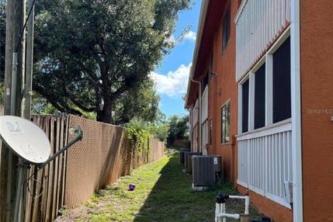 Immobilier commercial à vendre à Titusville, Floride: 24 chambres, 957.64 m2 № 1917982 - photo 2