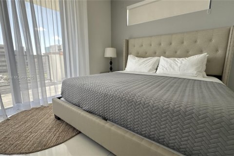 Condo in Bay Harbor Islands, Florida, 2 bedrooms  № 2020520 - photo 20