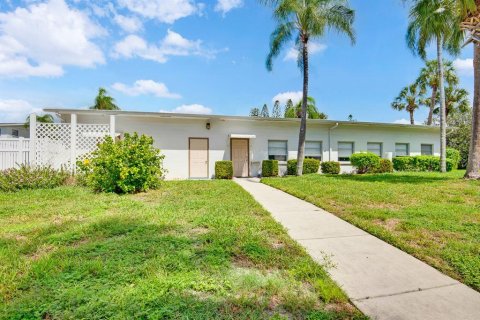 Condo in Bradenton, Florida, 2 bedrooms  № 2371538 - photo 23