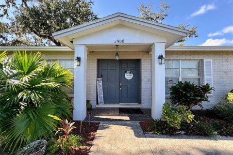Villa ou maison à louer à Seffner, Floride: 3 chambres, 152.82 m2 № 2414996 - photo 4