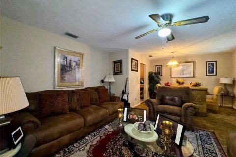 Villa ou maison à louer à Seffner, Floride: 3 chambres, 152.82 m2 № 2414996 - photo 7