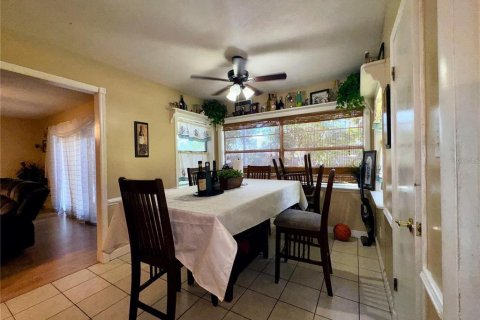 Villa ou maison à louer à Seffner, Floride: 3 chambres, 152.82 m2 № 2414996 - photo 18