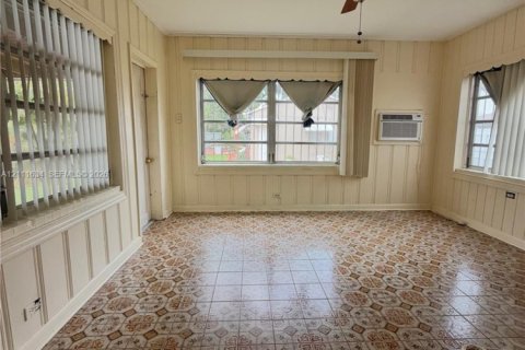 Villa ou maison à louer à Miami, Floride: 3 chambres, 126.9 m2 № 2431271 - photo 9