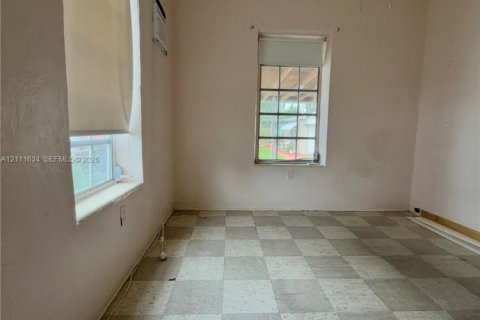Villa ou maison à louer à Miami, Floride: 3 chambres, 126.9 m2 № 2431271 - photo 10