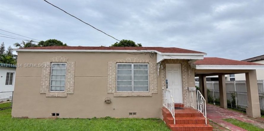 Villa ou maison à Miami, Floride 3 chambres, 126.9 m2 № 2431271