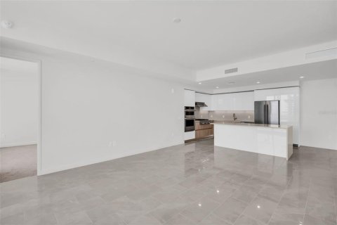 Condominio en venta en Saint Petersburg, Florida, 3 dormitorios, 180.97 m2 № 2229630 - foto 18