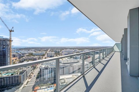 Condominio en venta en Saint Petersburg, Florida, 3 dormitorios, 180.97 m2 № 2229630 - foto 16