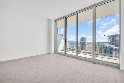 Condominio en venta en Saint Petersburg, Florida, 3 dormitorios, 180.97 m2 № 2229630 - foto 20