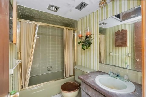 House in North Port, Florida 3 bedrooms, 136.47 sq.m. № 1580319 - photo 15