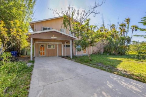 House in North Port, Florida 3 bedrooms, 136.47 sq.m. № 1580319 - photo 1